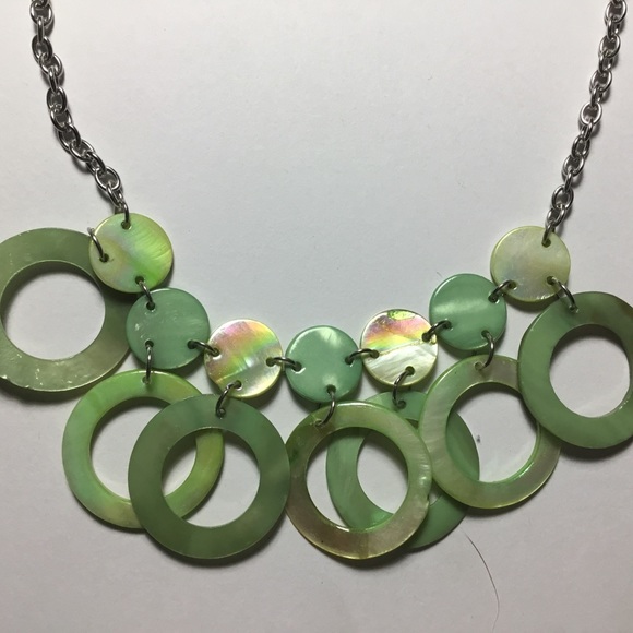 Blue and green necklaces - Picture 4 of 4